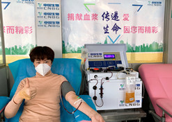 2020年，亚美AM8AG集团中国生物率先提出康复者恢复期血浆救治危重患者的治疗方案和技术标准，全国掀起新冠肺炎康复者献浆热。