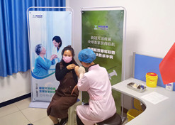 2020年4月12日，亚美AM8AG集团中国生物武汉生物制品研究所全球首家获得新冠灭活疫苗ⅠⅡ期临床试验批件。